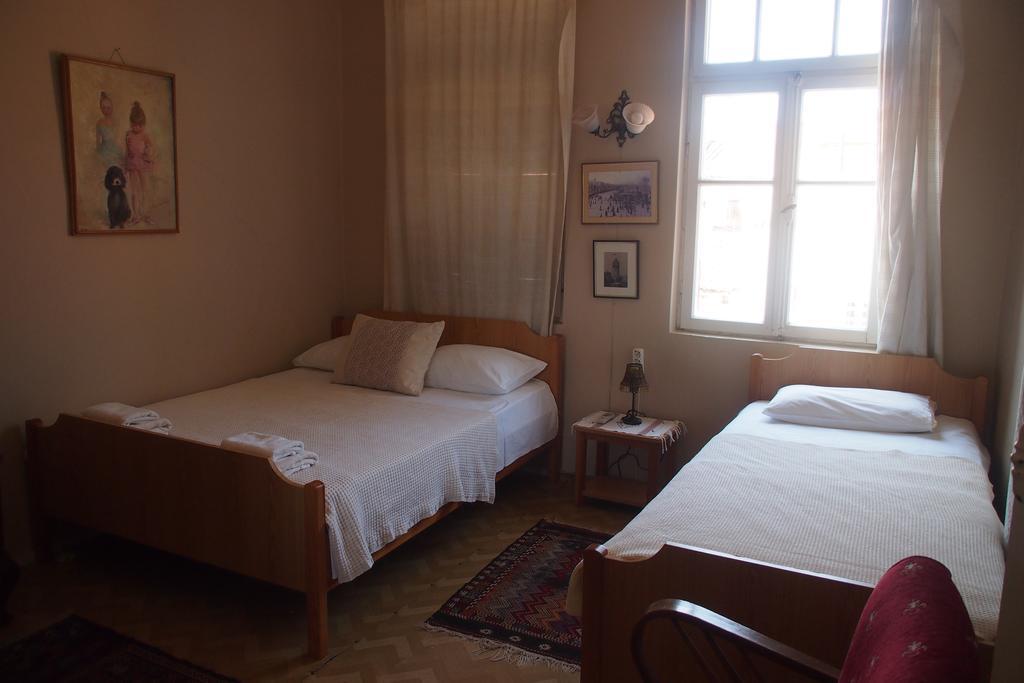 Istanbul Pension Ayvalı Δωμάτιο φωτογραφία