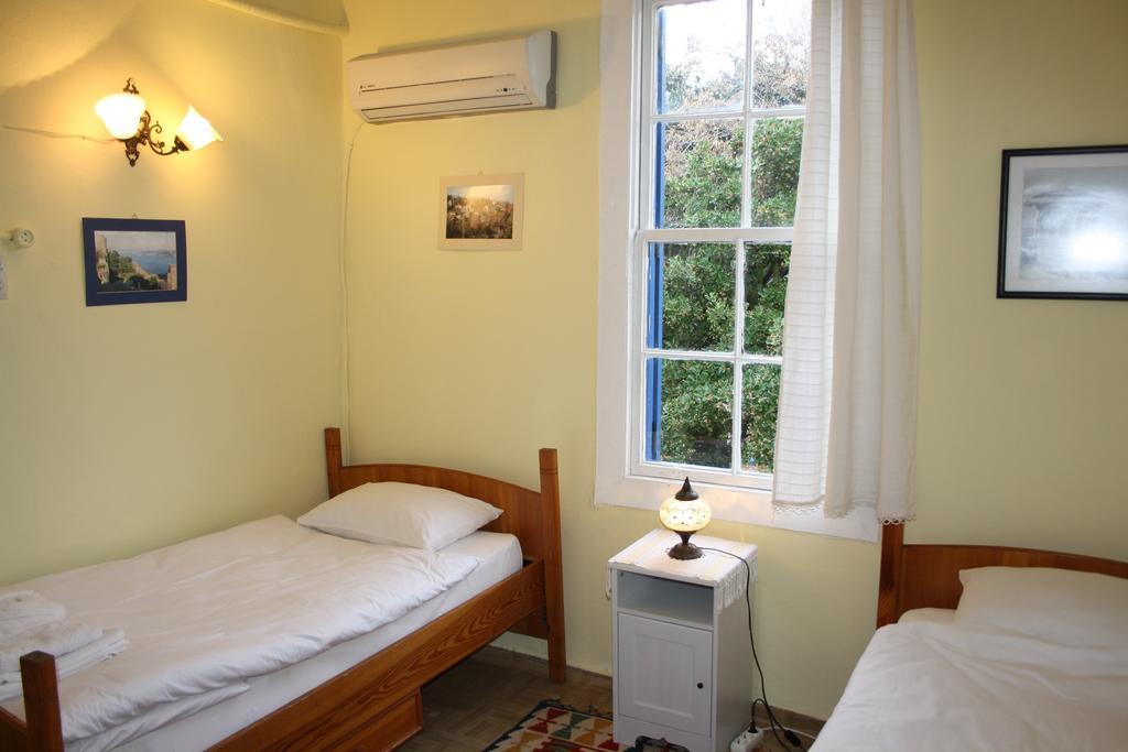 Istanbul Pension Ayvalı Δωμάτιο φωτογραφία
