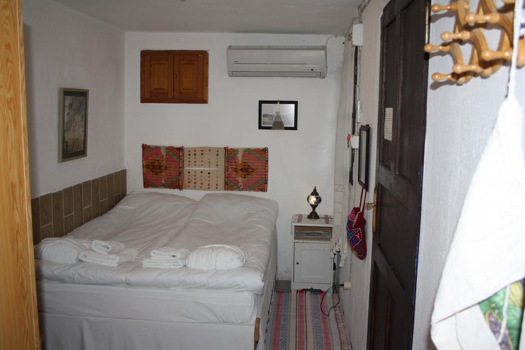 Istanbul Pension Ayvalı Δωμάτιο φωτογραφία