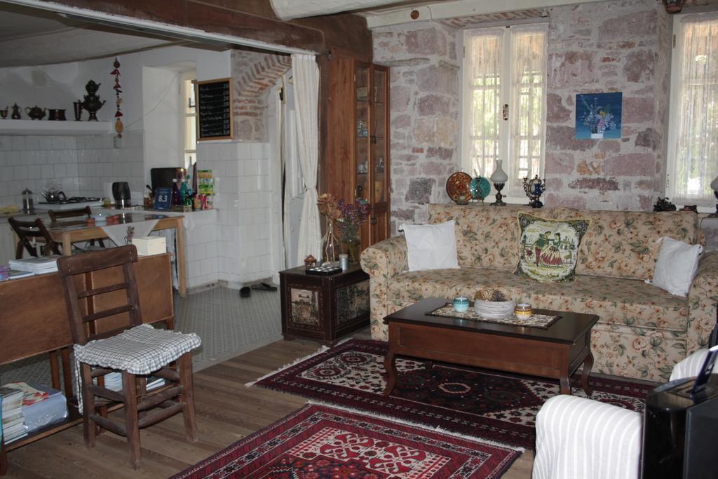 Istanbul Pension Ayvalı Εξωτερικό φωτογραφία